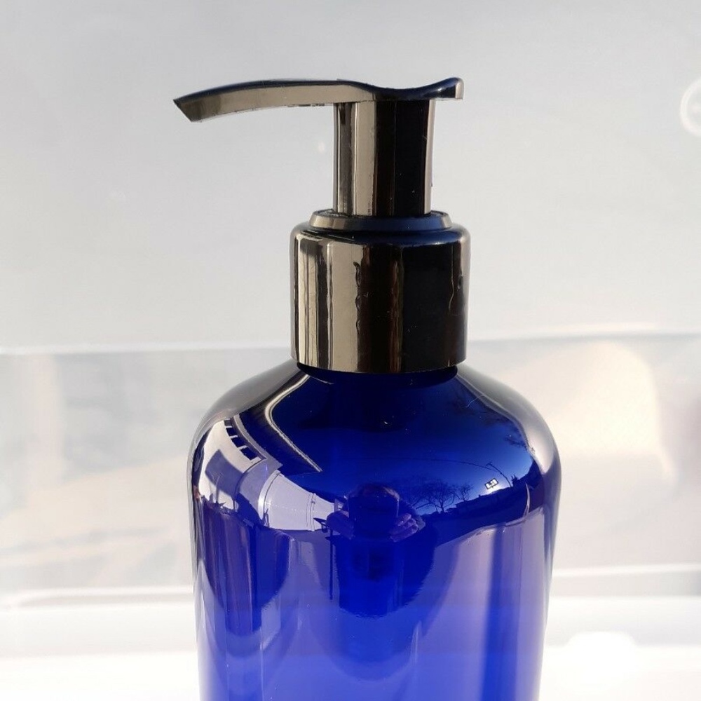 7 Empty plastic cobalt blue pump bottles NEW - Picture 2 of 2